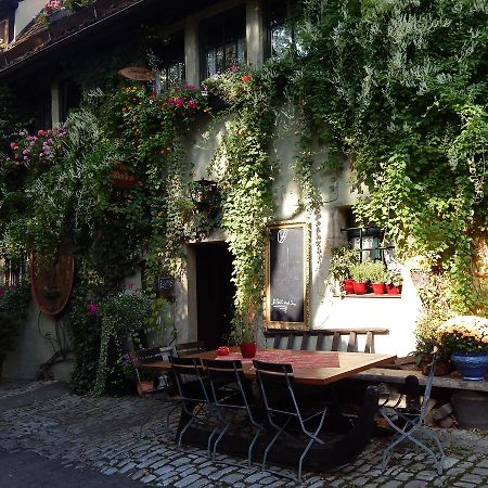 Altfraenkische Weinstube Hotel โรเทนบวร์ก อ็อบ แดร์เทาเบอร์ ภายนอก รูปภาพ