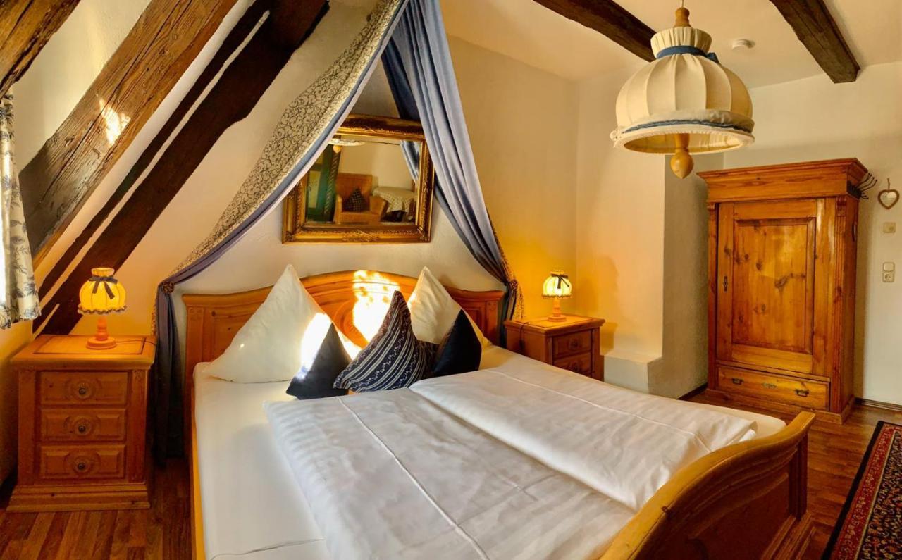 Altfraenkische Weinstube Hotel โรเทนบวร์ก อ็อบ แดร์เทาเบอร์ ภายนอก รูปภาพ