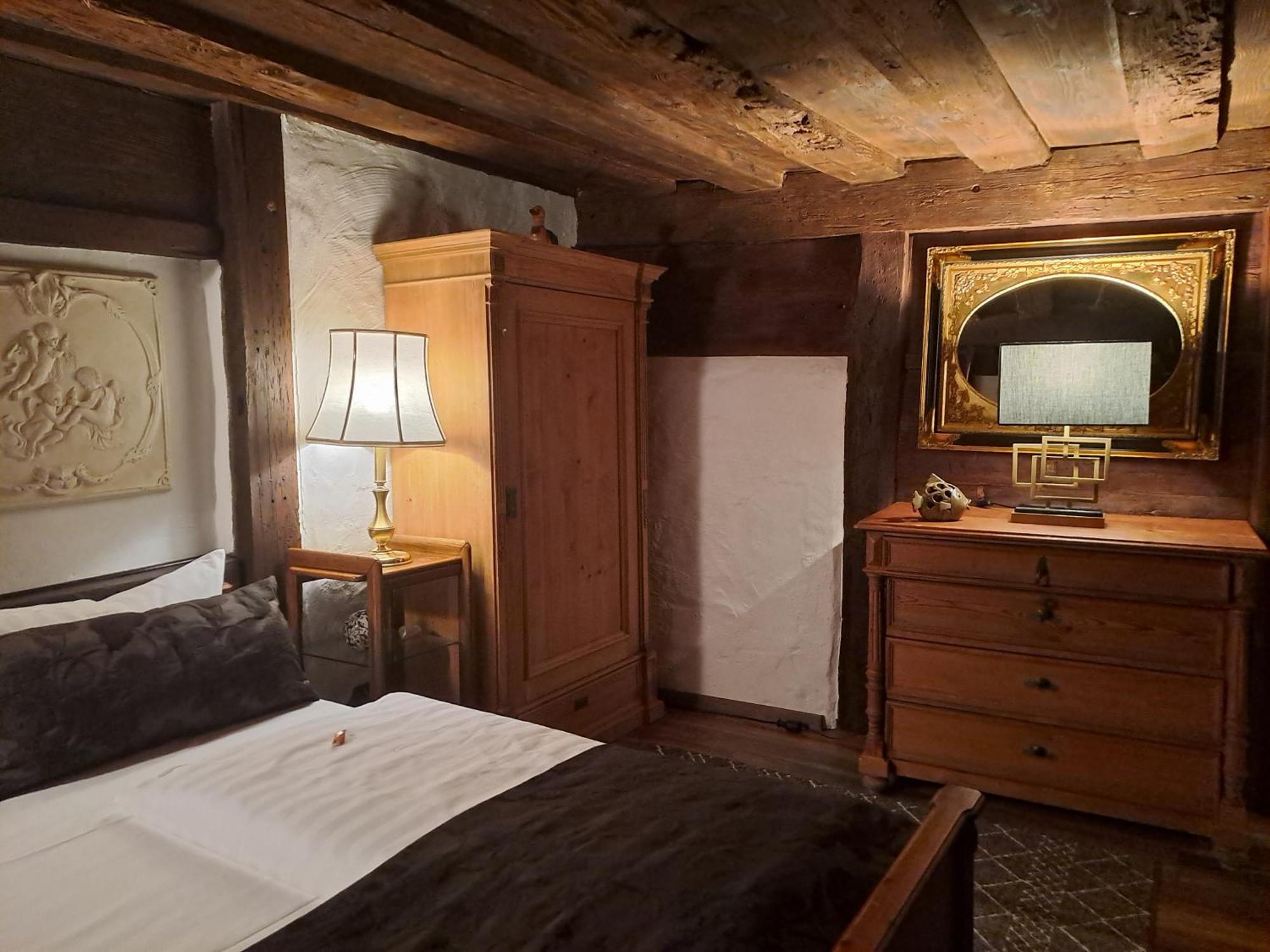 Altfraenkische Weinstube Hotel โรเทนบวร์ก อ็อบ แดร์เทาเบอร์ ภายนอก รูปภาพ