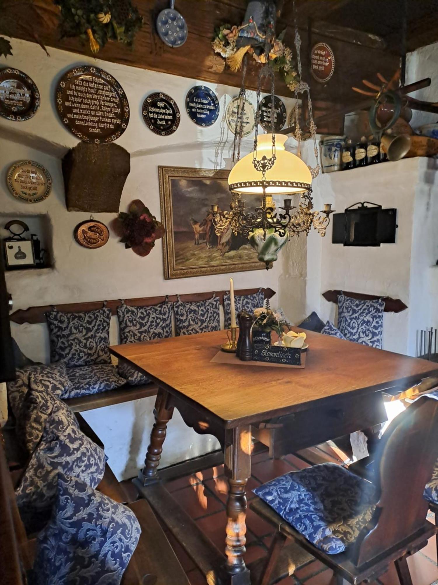 Altfraenkische Weinstube Hotel โรเทนบวร์ก อ็อบ แดร์เทาเบอร์ ภายนอก รูปภาพ