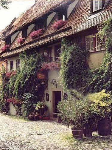 Altfraenkische Weinstube Hotel โรเทนบวร์ก อ็อบ แดร์เทาเบอร์ ภายนอก รูปภาพ