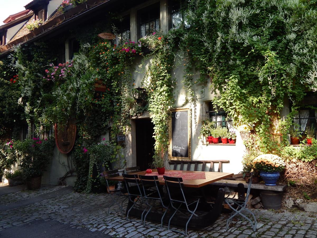 Altfraenkische Weinstube Hotel โรเทนบวร์ก อ็อบ แดร์เทาเบอร์ ภายนอก รูปภาพ