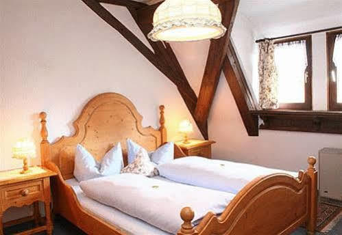 Altfraenkische Weinstube Hotel โรเทนบวร์ก อ็อบ แดร์เทาเบอร์ ภายนอก รูปภาพ
